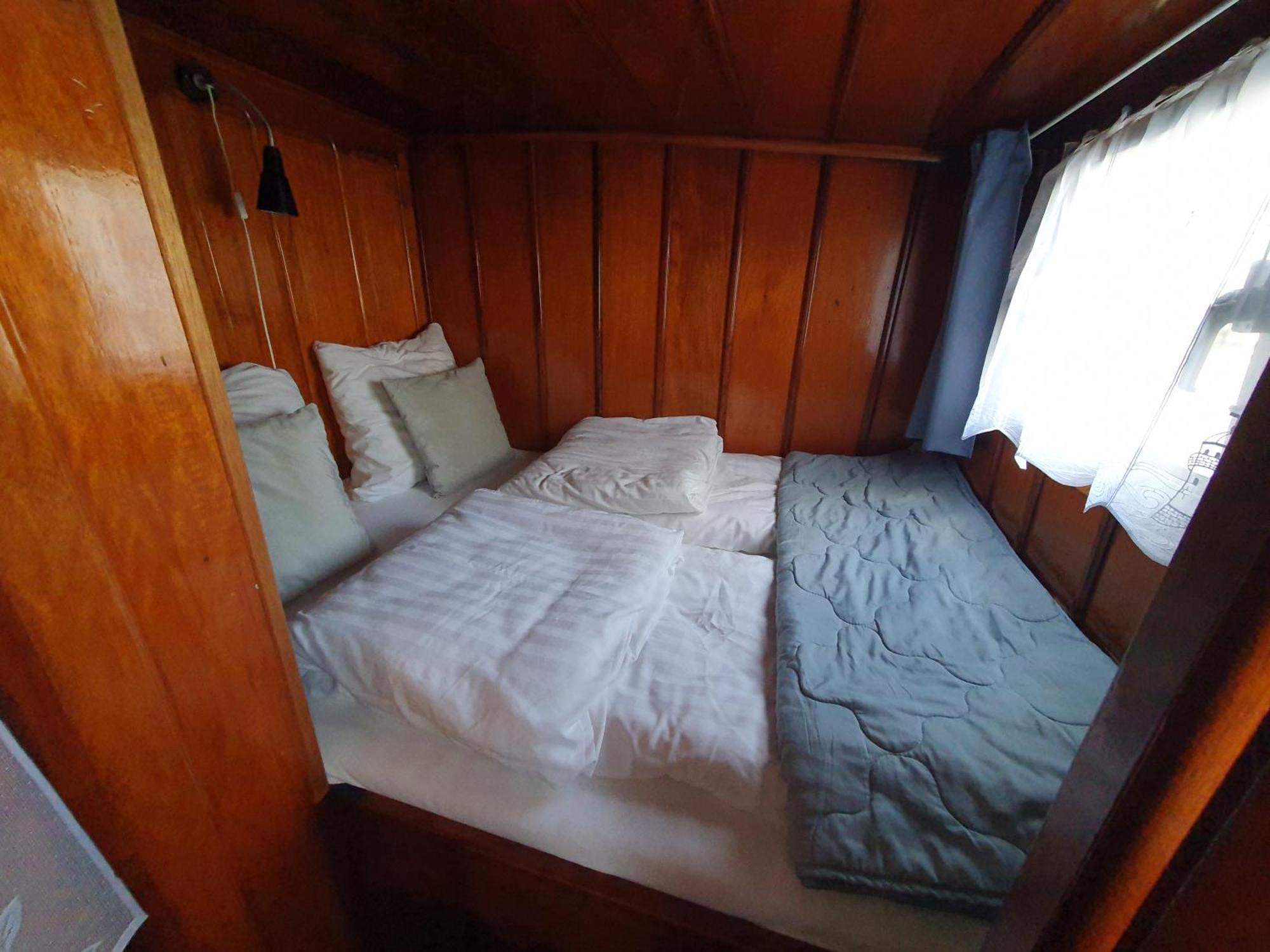 Houseboat Holiday Apartments Ρότερνταμ Δωμάτιο φωτογραφία